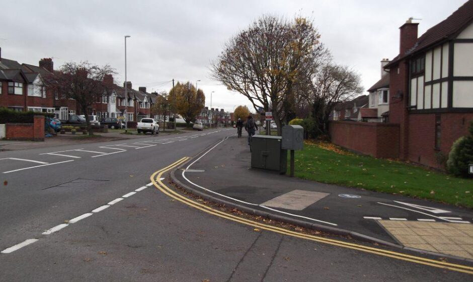 Cyclists on new facilities 