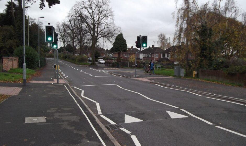 New shared footway with crossing